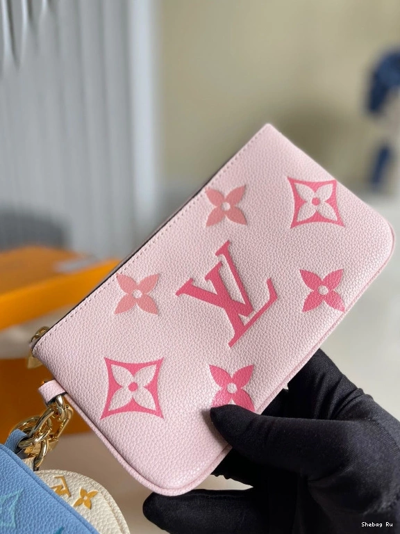 LOUIS POUCH NTRIO VUITTON 0806